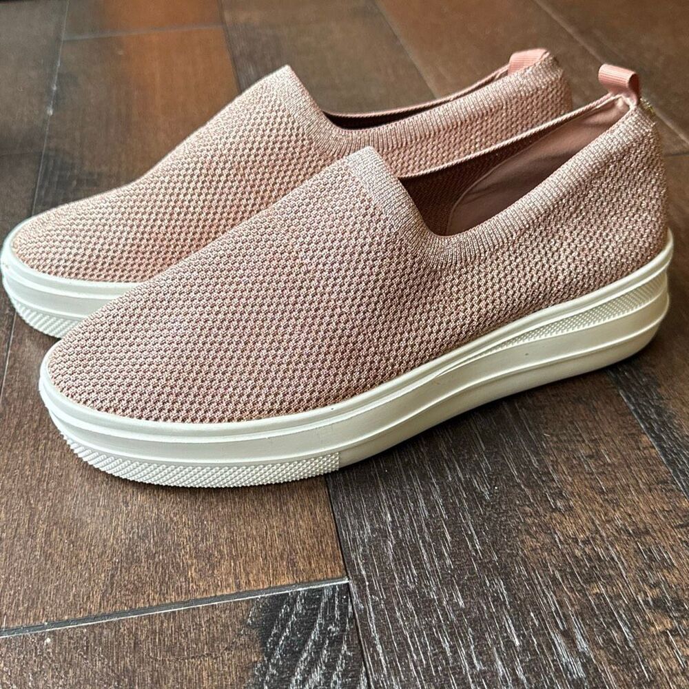 Carvela campaign stretch pink womens sneakers size 39 or 8.5 slip ons‎